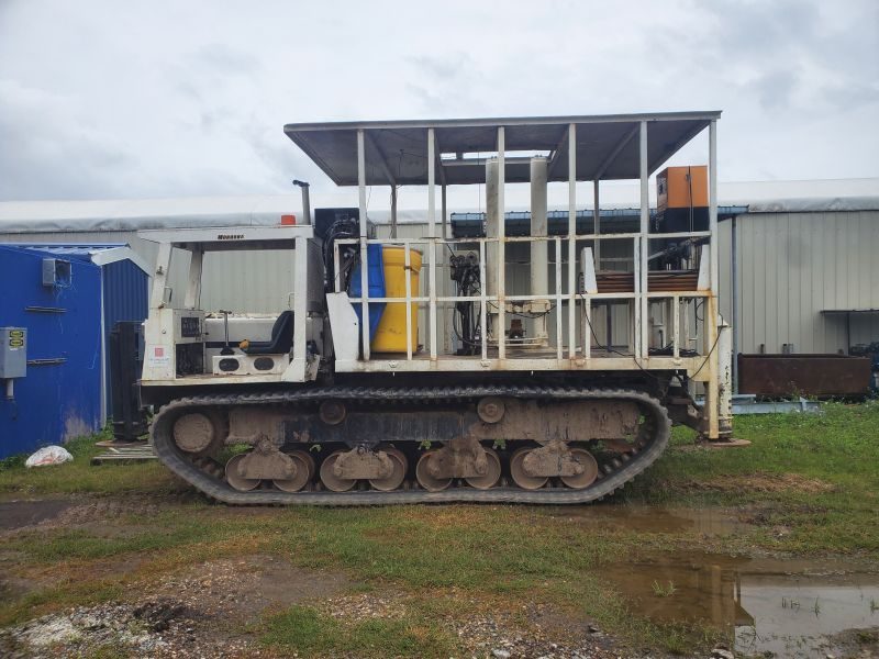 Rebuilt tracked equipment carrier
